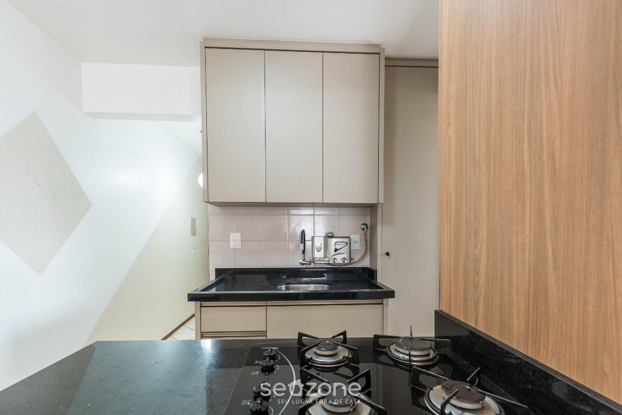 A 80m Da Dos Ingleses - Amc Apartment