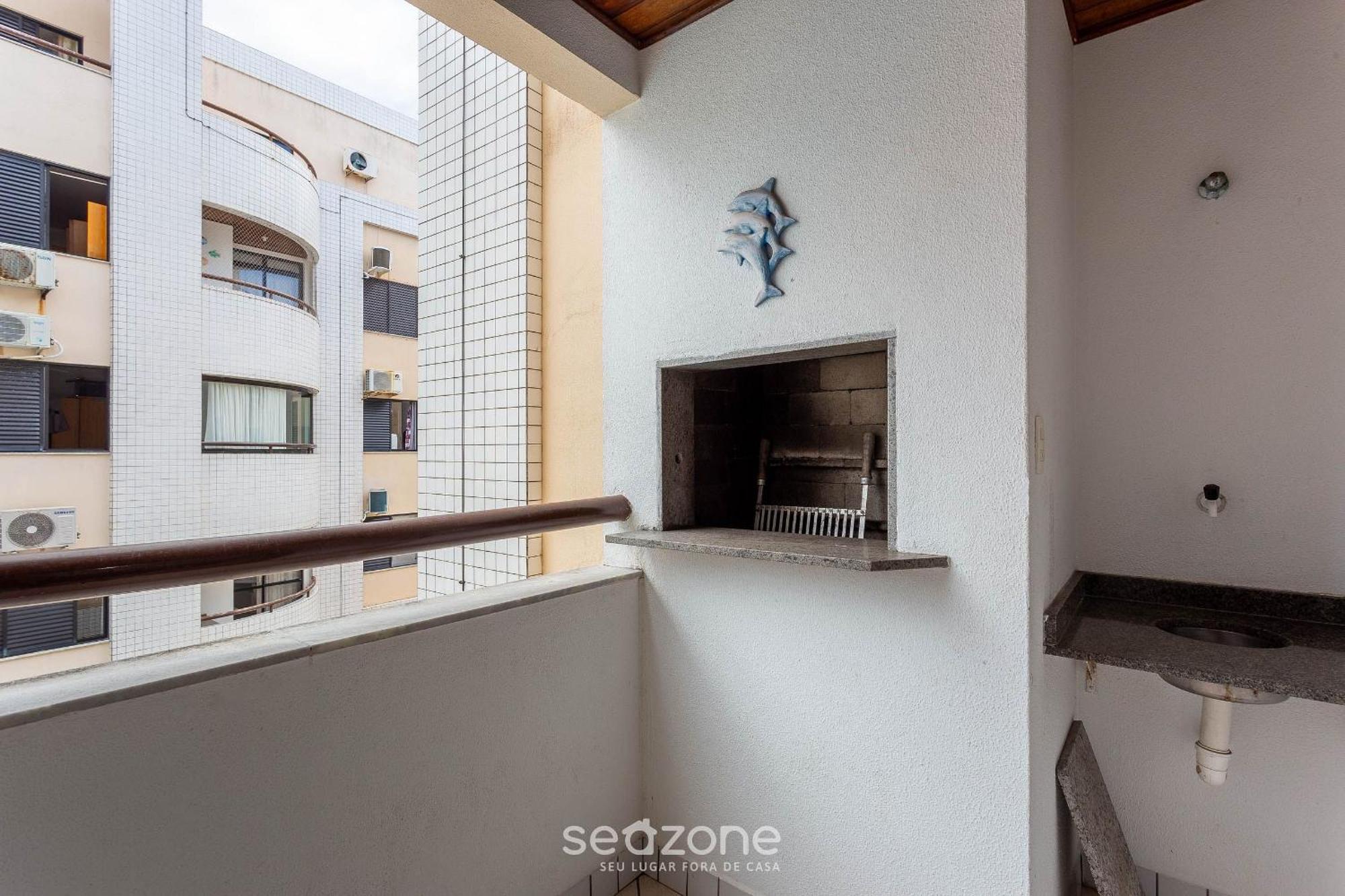 A 80m Da Dos Ingleses - Amc Apartment